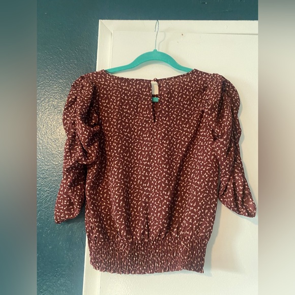 NWOT paper crane burgandy floral crop top - Picture 5 of 7